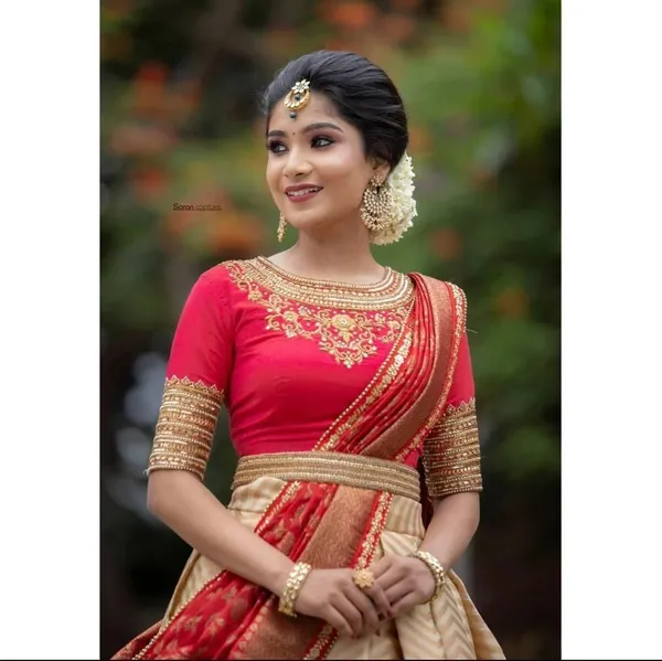 Cream_And_Red_Elegant_Design_Embroidered_Kanchipuram_Silk_Half_Saree_With_Dupatta_For_Women
