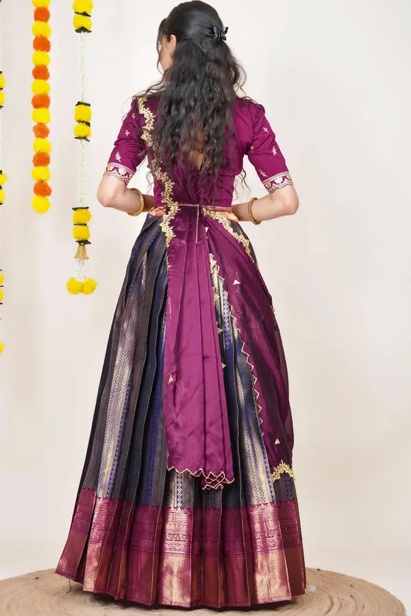 Purple_Elegant_Design_Embroidered_Silk_Blend_Half_Saree_With_Dupatta_For_Women