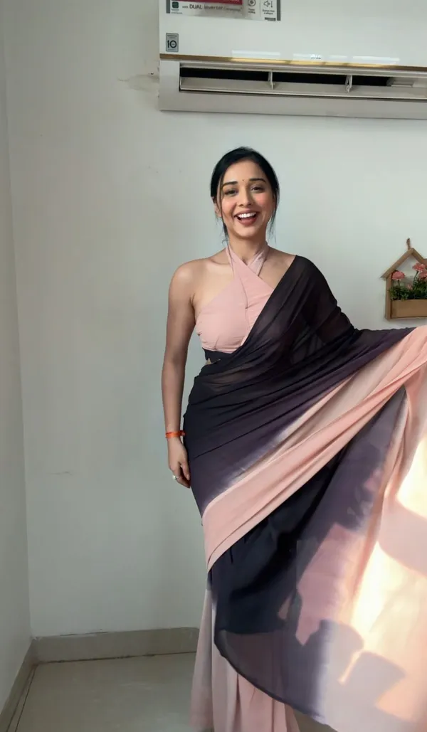 Pink_And_Black_Elegant_Design_Chiffon_Saree_For_Women