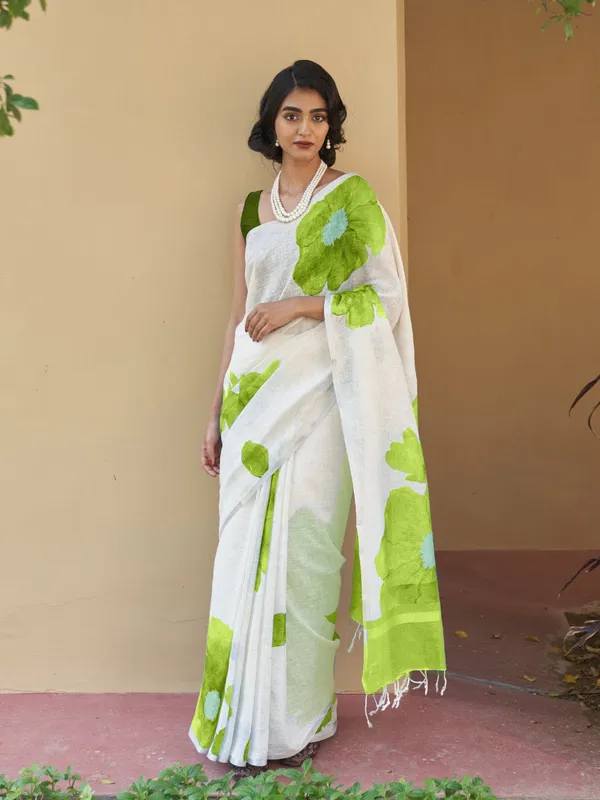 White_And_Green_Elegant_Design_Linen_Saree_For_Women