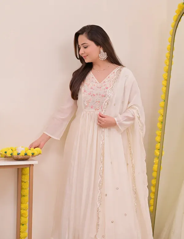 White_Elegant_Design_Embroidered_Georgette_Anarkali_Suit_Set_With_Dupatta_For_Women