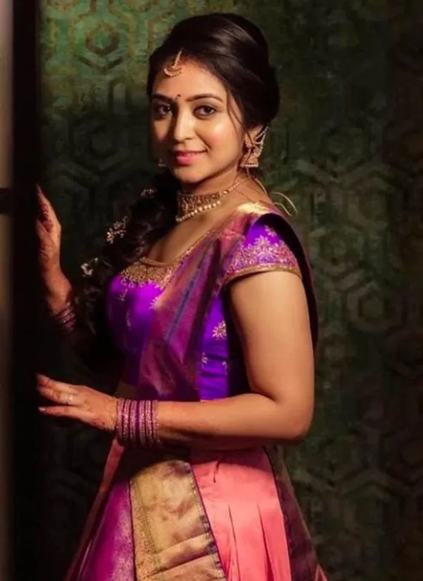 Pink_And_Purple_Elegant_Design_Embroidered_Silk_Blend_Half_Saree_With_Dupatta_For_Women