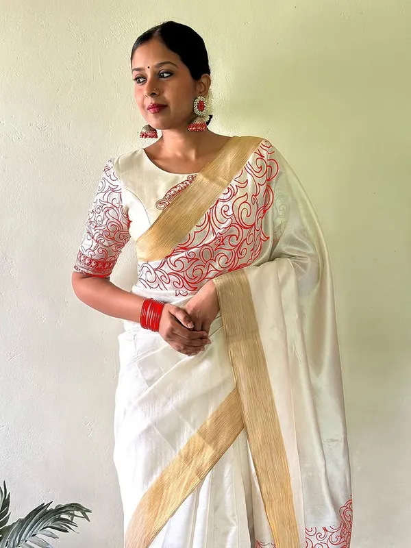 White_Elegant_Design_Cotton_Saree_For_Women