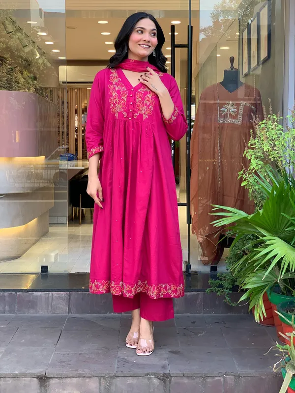 Pink_Chanderi_Silk_Kurti_Pant_And_Dupatta_Set_For_Women