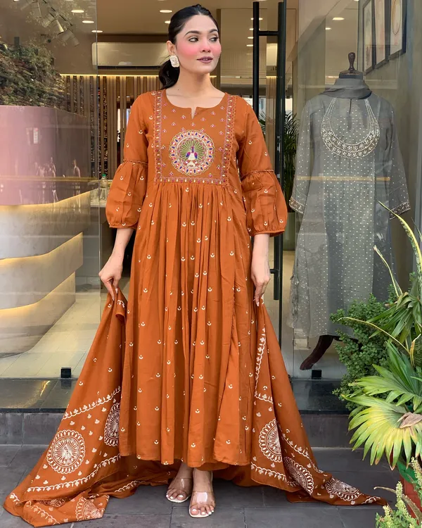 Orange_Elegant_Design_Embroidered_Georgette_Anarkali_Suit_Set_With_Dupatta_For_Women