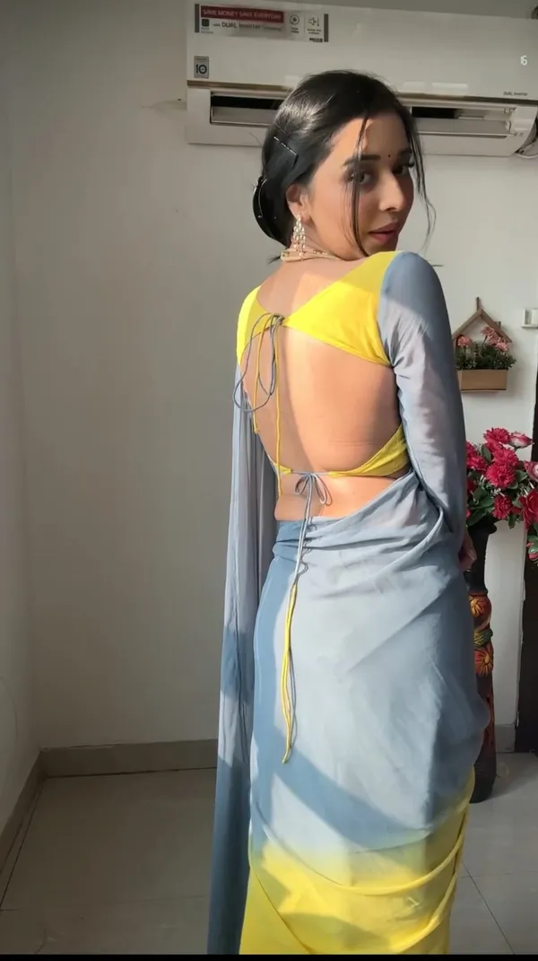 Blue_And_Yellow_Elegant_Design_Silk_Blend_Saree_For_Women