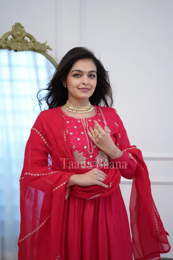 Pink_Chanderi_Silk_Kurti_Pant_And_Dupatta_Set_For_Women