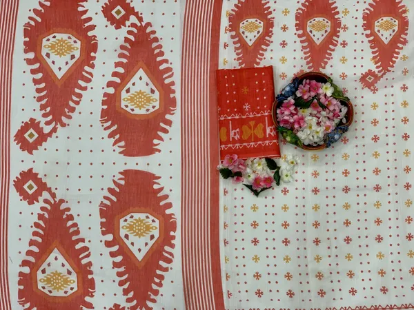 White_And_Red_Elegant_Design_Cotton_Saree_For_Women