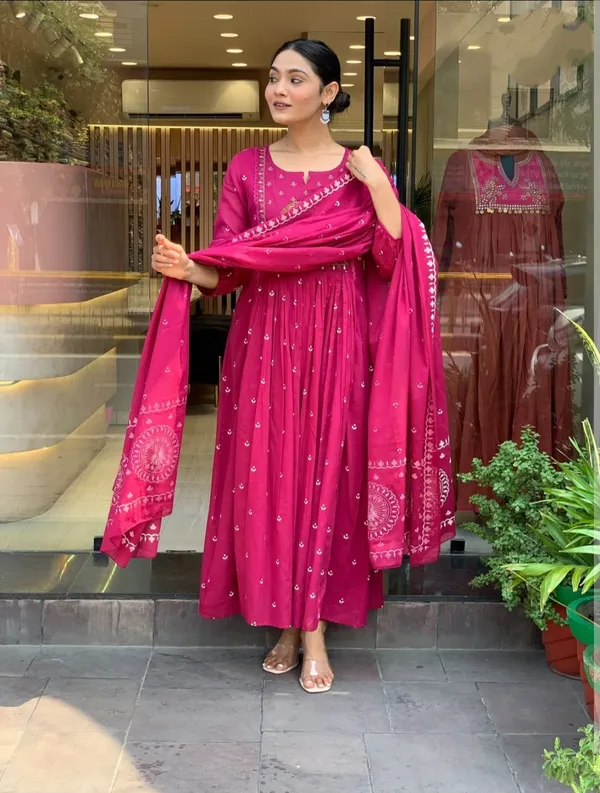 Pink_Elegant_Design_Embellished_Georgette_Anarkali_Suit_Set_With_Dupatta_For_Women