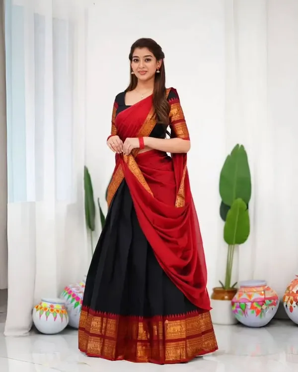 Red_Elegant_Design_Silk_Blend_Half_Saree_For_Women