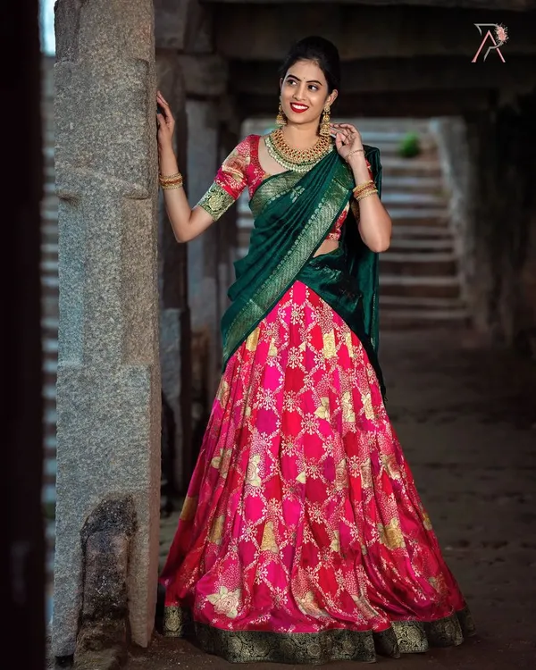 Pink_And_Green_Elegant_Design_Brocade_Silk_Half_Saree_With_Dupatta_For_Women