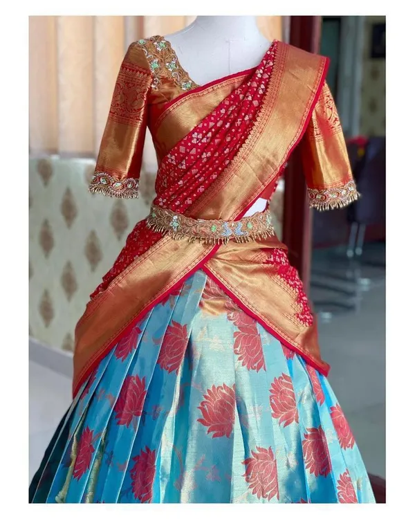 Red_And_Blue_Elegant_Design_Silk_Half_Saree_For_Women