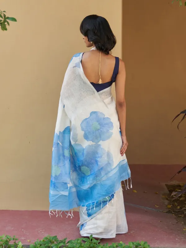 Blue_Elegant_Design_Linen_Saree_For_Women