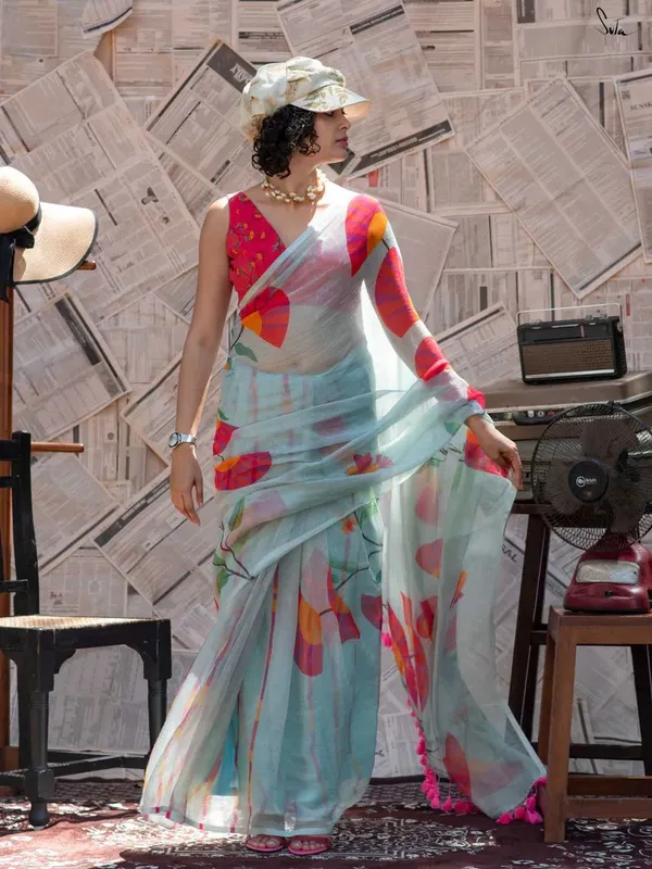 Green_Elegant_Design_Linen_Saree_For_Women