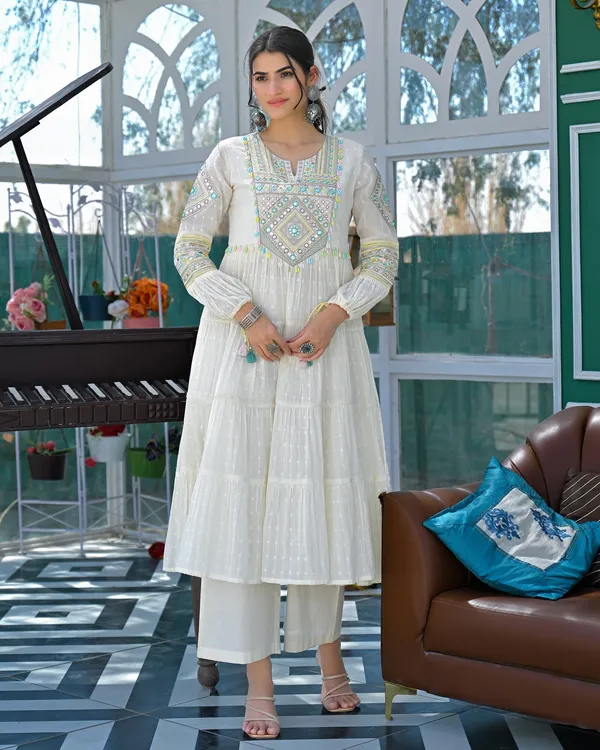 White_Elegant_Design_Embroidered_Georgette_Anarkali_Suit_Set_With_Dupatta_For_Women