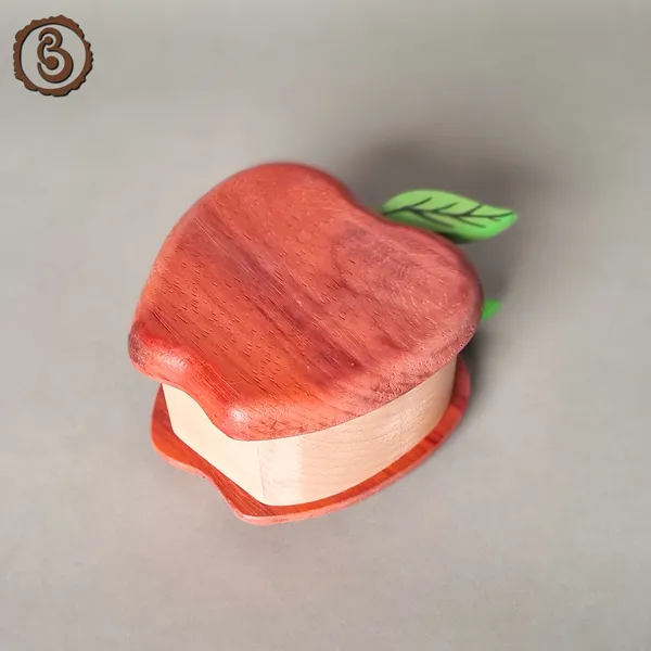 Wooden_Apple_Pen_Holder