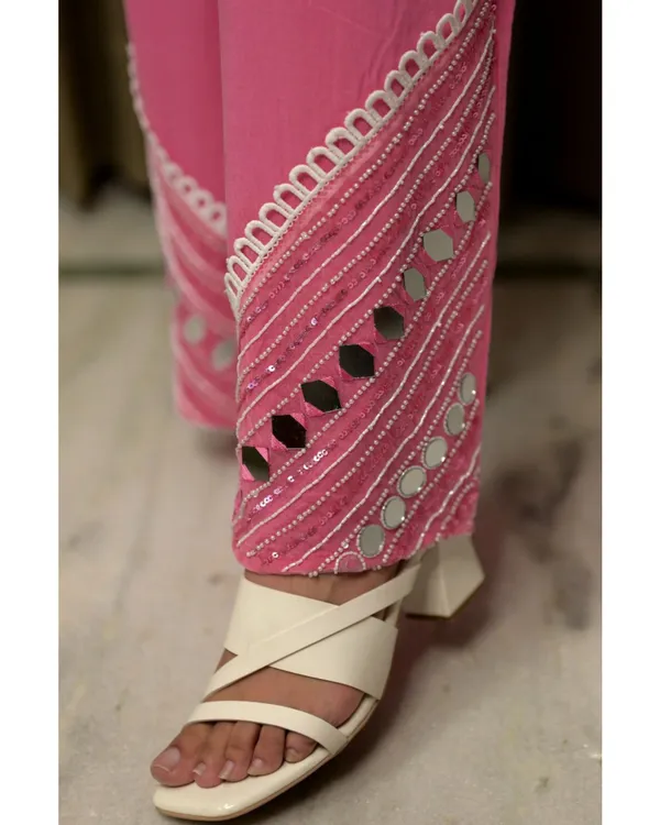 Pink_Elegant_Design_Schiffli_Cotton_Co-Ord_Set_For_Women