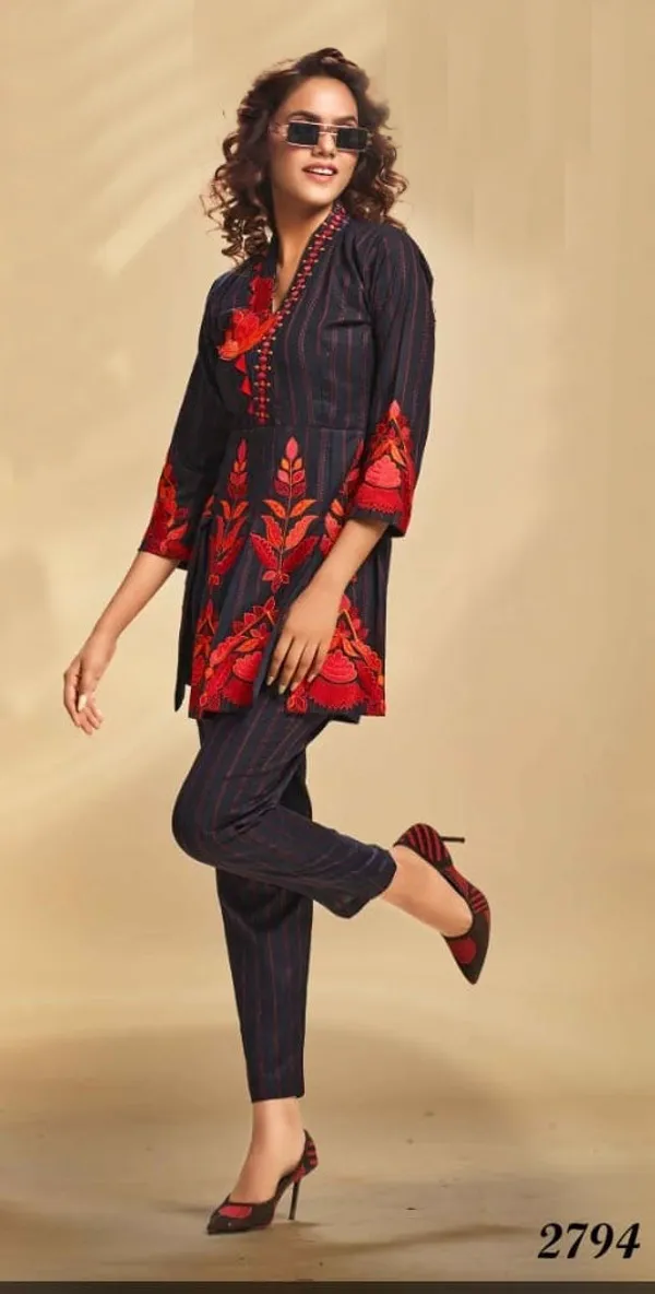 Black_Elegant_Design_Cotton_Dress_For_Women