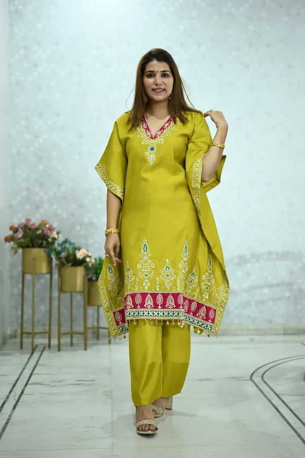Yellow_Elegant_Design_Vibrant_Cotton_Kaftan_Sets_For_Women