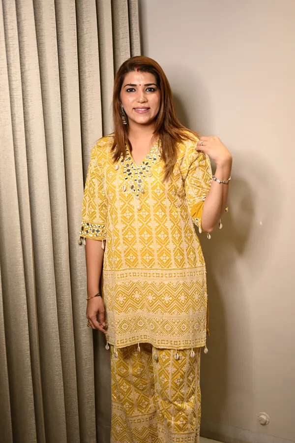 Yellow_Elegant_Design_Cotton_Lucknowi_Co-Ord_Set_For_Women