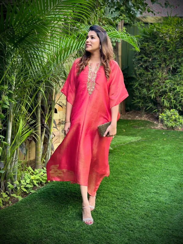 Pink_Elegant_Design_Custom_Cotton_Kaftan_For_Women