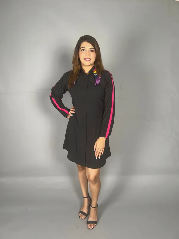 Black_Elegant_Design_Sleek_Georgette_Tunic_Dress_For_Women