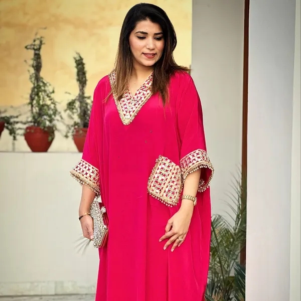 Pink_Elegant_Design_Custom_Cotton_Kaftan_For_Women
