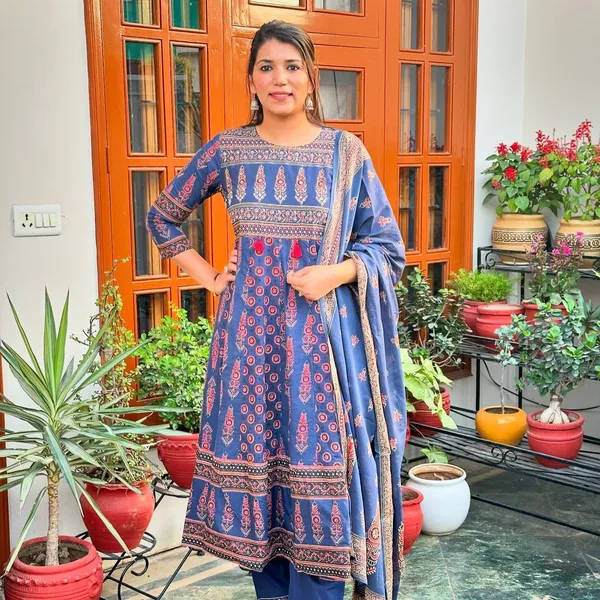 Purple_Elegant_Design_Versatile_Cotton_Anarkali_Set_For_Women