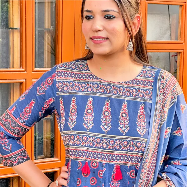 Purple_Elegant_Design_Versatile_Cotton_Anarkali_Set_For_Women