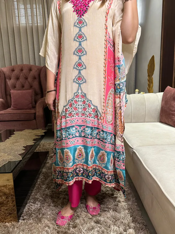 Cream_Elegant_Design_Crepe_Perfection_Cotton_Kaftan_For_Women