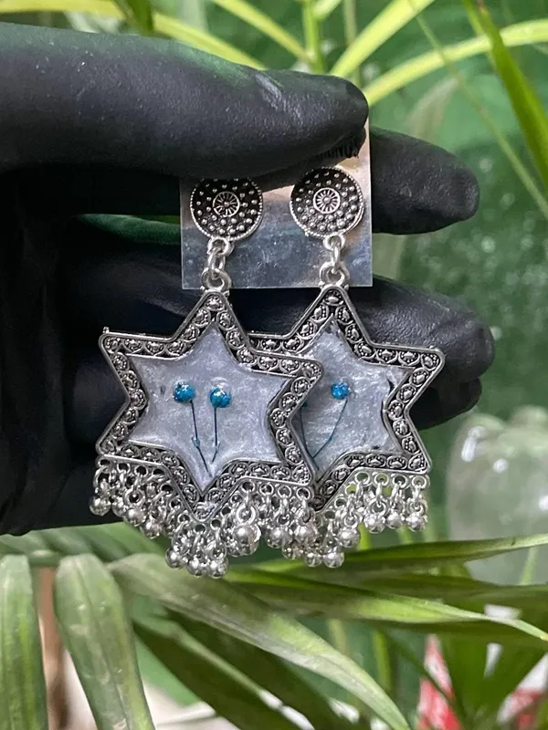 Silver_&_Blue_Handmade_Resin_Jhumka_Star_With_Baby_Breath_Jhumki_Earring