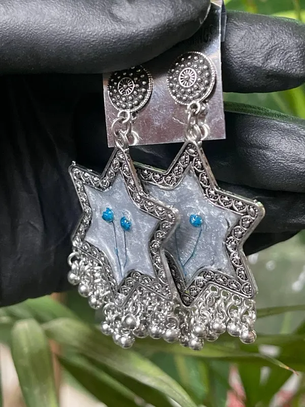 Silver_&_Blue_Handmade_Resin_Jhumka_Star_With_Baby_Breath_Jhumki_Earring