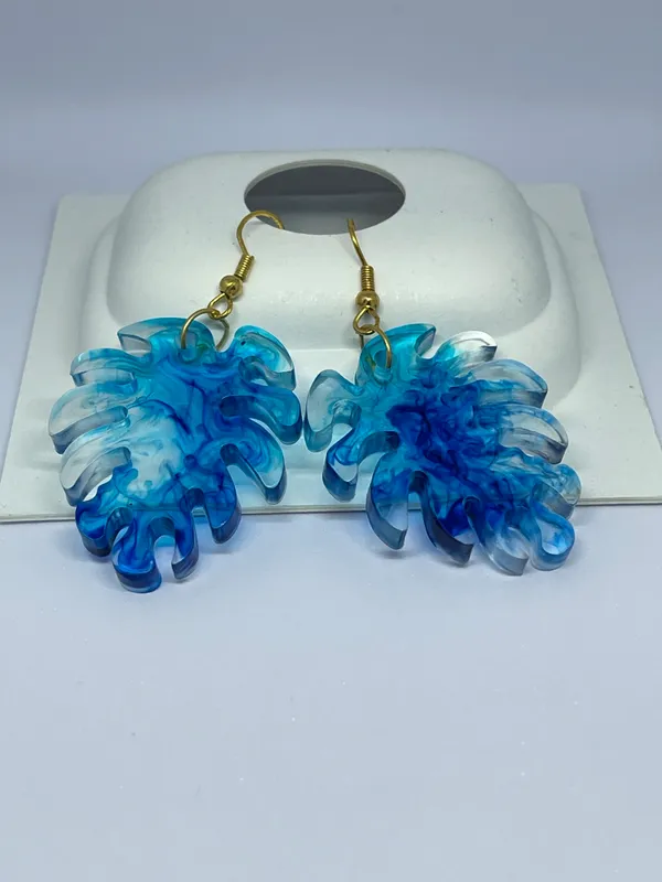 Blue_Resin_Leaf_Design_Earrings