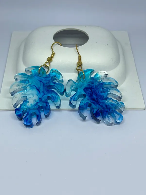 Blue_Resin_Leaf_Design_Earrings