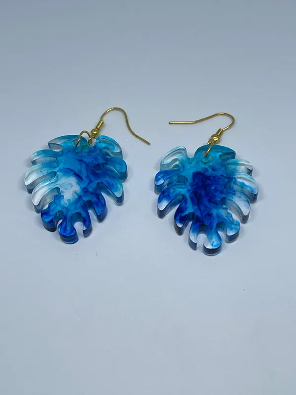 Blue_Resin_Leaf_Design_Earrings