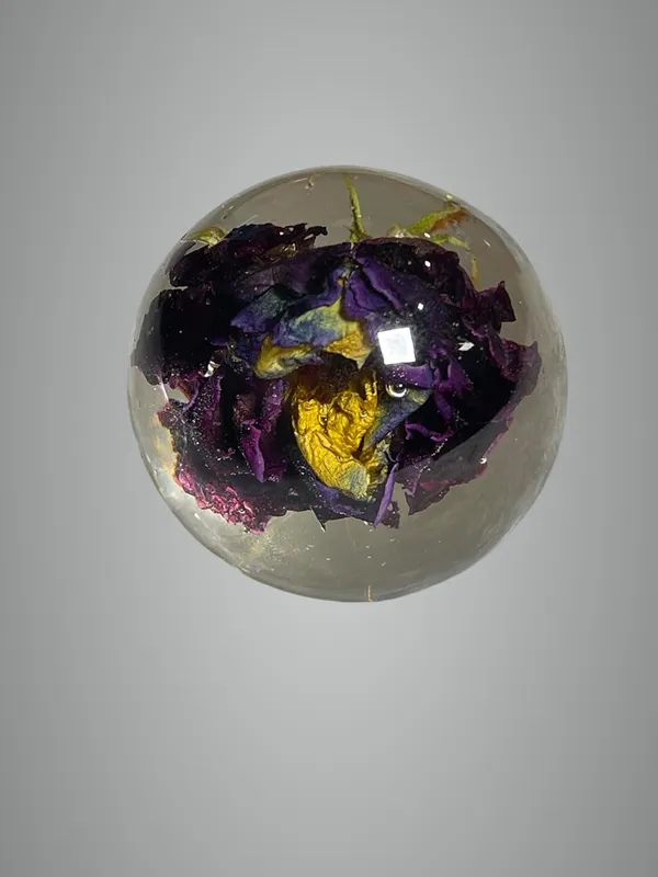 Multicolor_Resin_Rose_Paperweight_Sphere