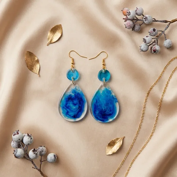 Blue_Resin_Drop_Earrings_For_Women