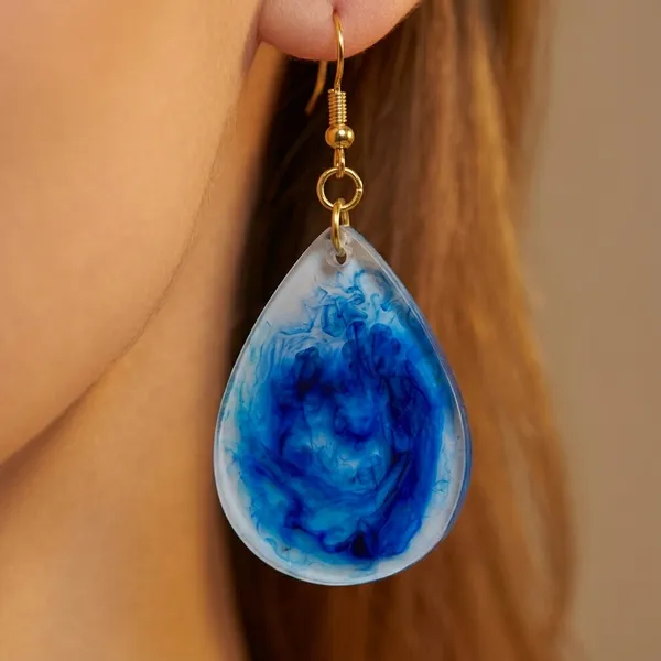 Blue_Resin_Drop_Earrings_For_Women