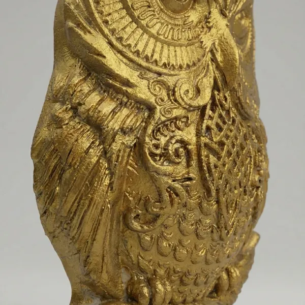 Gold_Resin_Owl_Sculpture_Paperweight