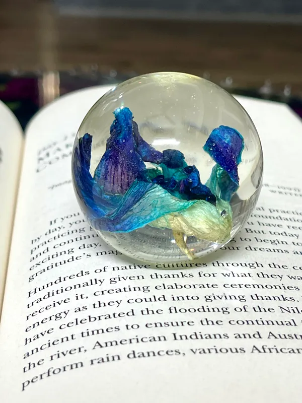 Blue_Premium_Orchid_Paperweight