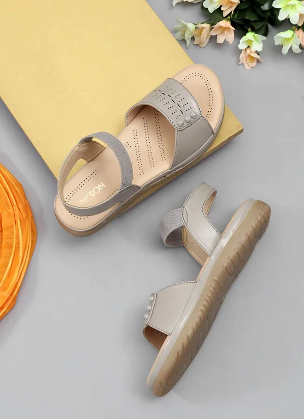 Grey_Synthetic_Leather_Premium_Sandal_For_Women