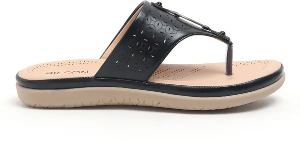 Black_Synthetic_Leather_Premium_Slip-On_For_Women