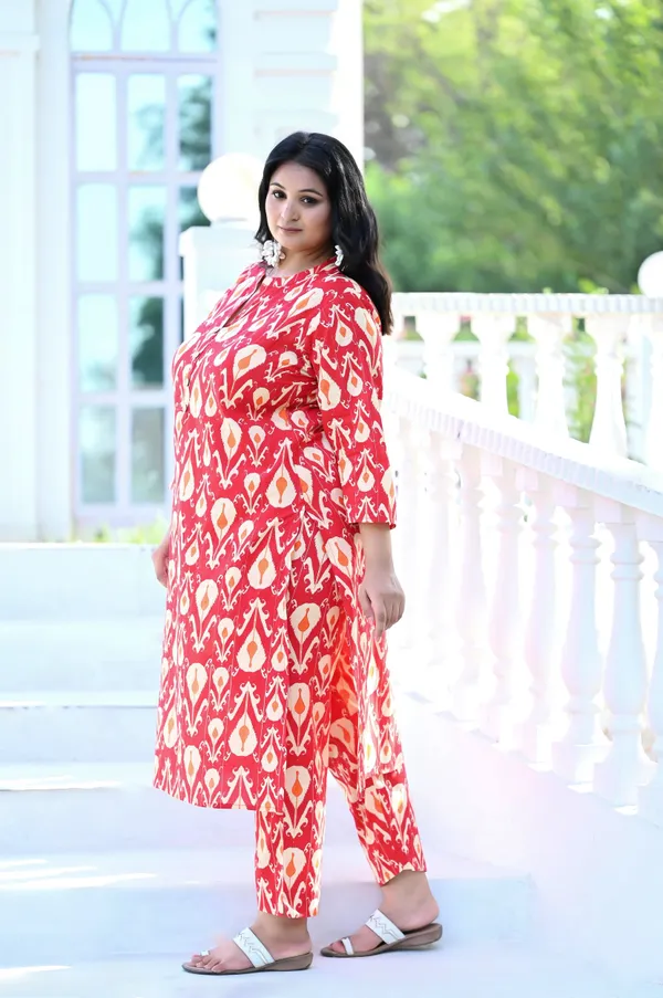 Red_Cotton_Premium_&_Elegant_Kurta_&_Pant_Set_For_Women