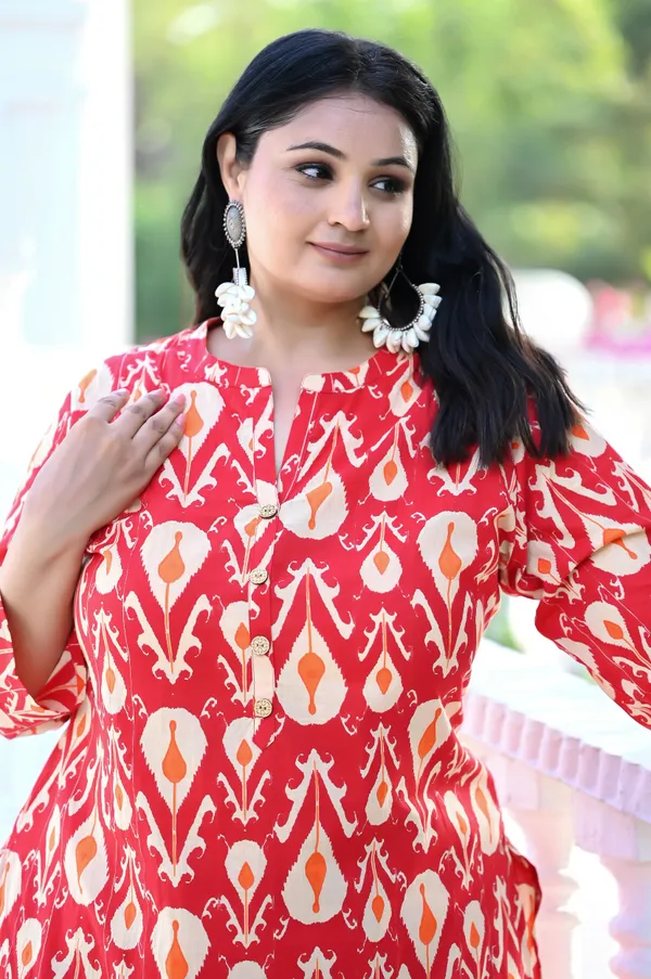 Red_Cotton_Premium_&_Elegant_Kurta_&_Pant_Set_For_Women