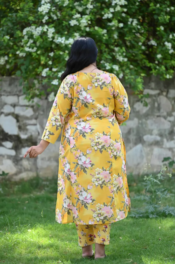 Yellow_Cotton_Premium_&_Elegant_Kurta_&_Pant_Set_For_Women