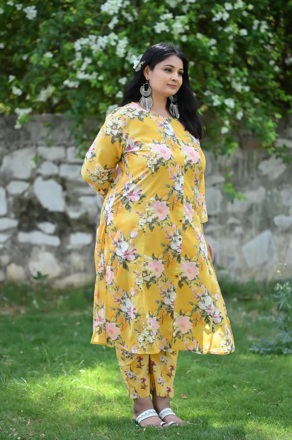 Yellow_Cotton_Premium_&_Elegant_Kurta_&_Pant_Set_For_Women