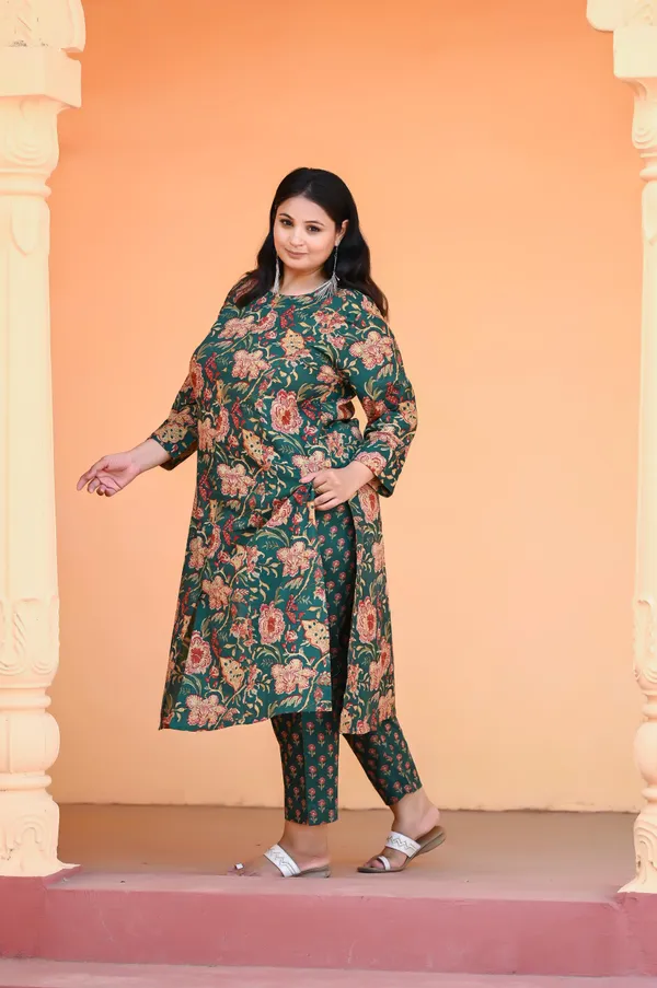 Green_Cotton_Premium_&_Elegant_Kurta_&_Pant_Set_For_Women