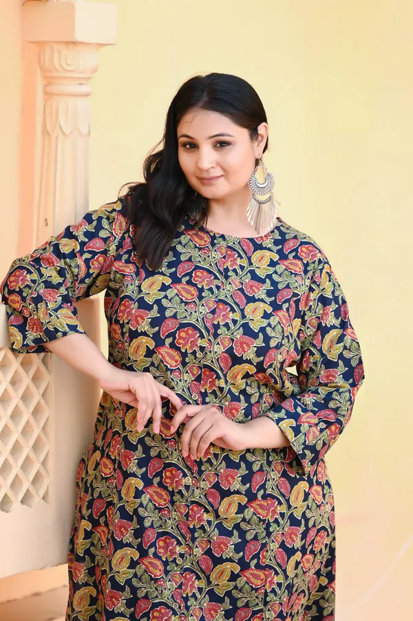 Navy_Blue_Cotton_Premium_&_Elegant_Kurta_&_Pant_Set_For_Women