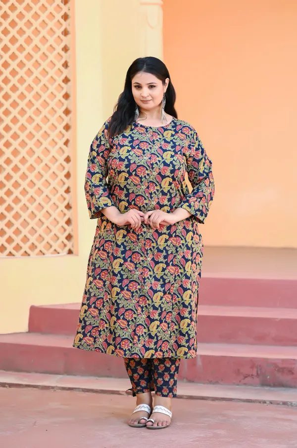 Navy_Blue_Cotton_Premium_&_Elegant_Kurta_&_Pant_Set_For_Women