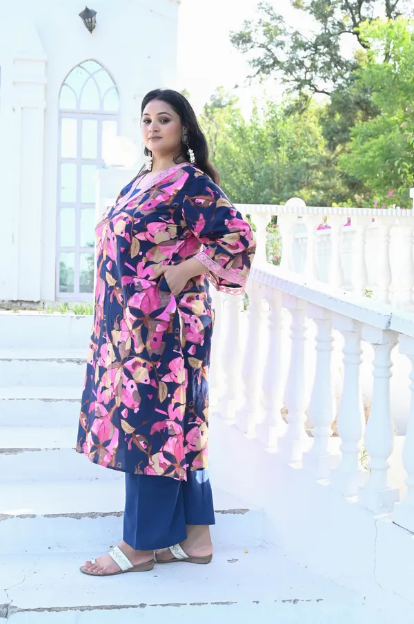 Navy_Blue_Cotton_Premium_&_Elegant_Kurta_&_Pant_Set_For_Women